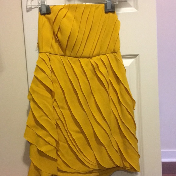 100% silk Designer Strapless ruffle dress - Picture 2 of 3